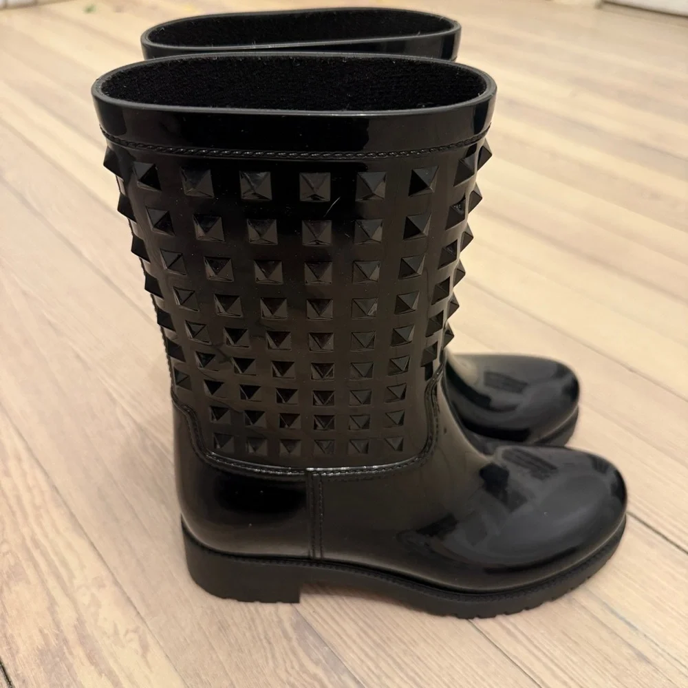VALENTINO Garavani Women’s Black Studded Rubber Rain Boots Size 36